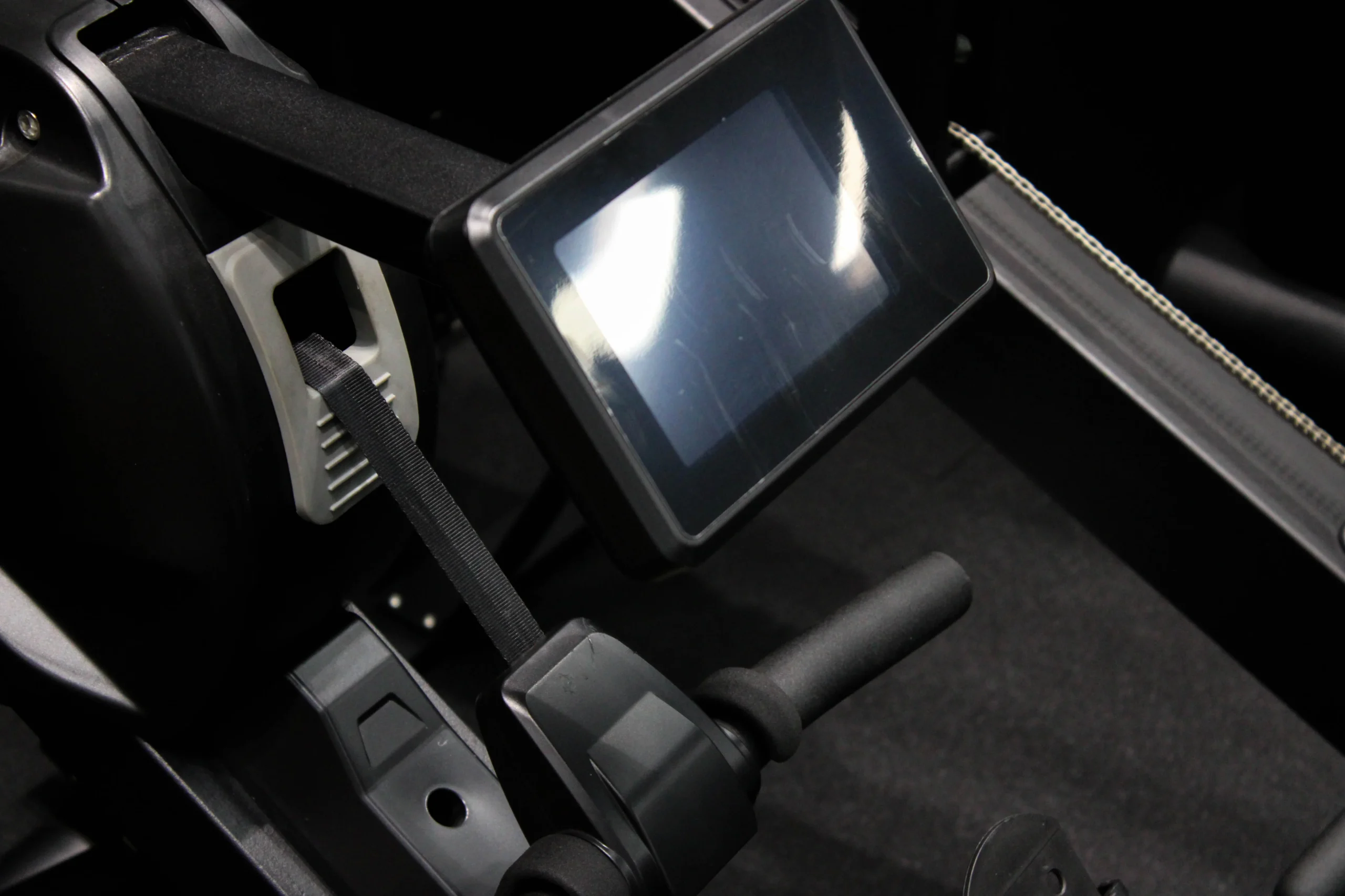 F600 Self Generating Air Rower - Image 2